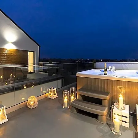 Przyplywy & Odplywy Hotel *